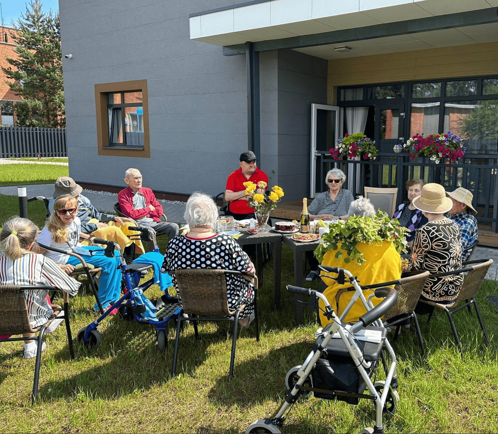 VšĮ „Senior Group Lietuva“
