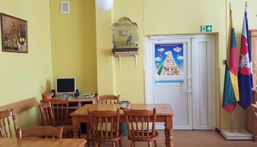 Vieta dviviečiame kambaryje Čekiškės socialinių paslaugų namuose