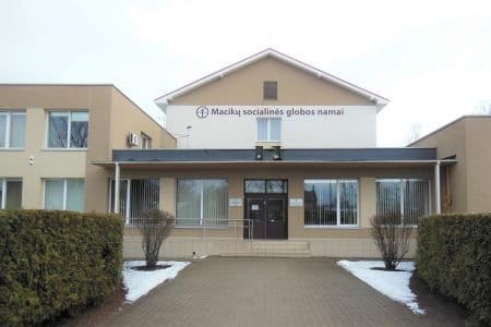 Macikų socialinės globos namai