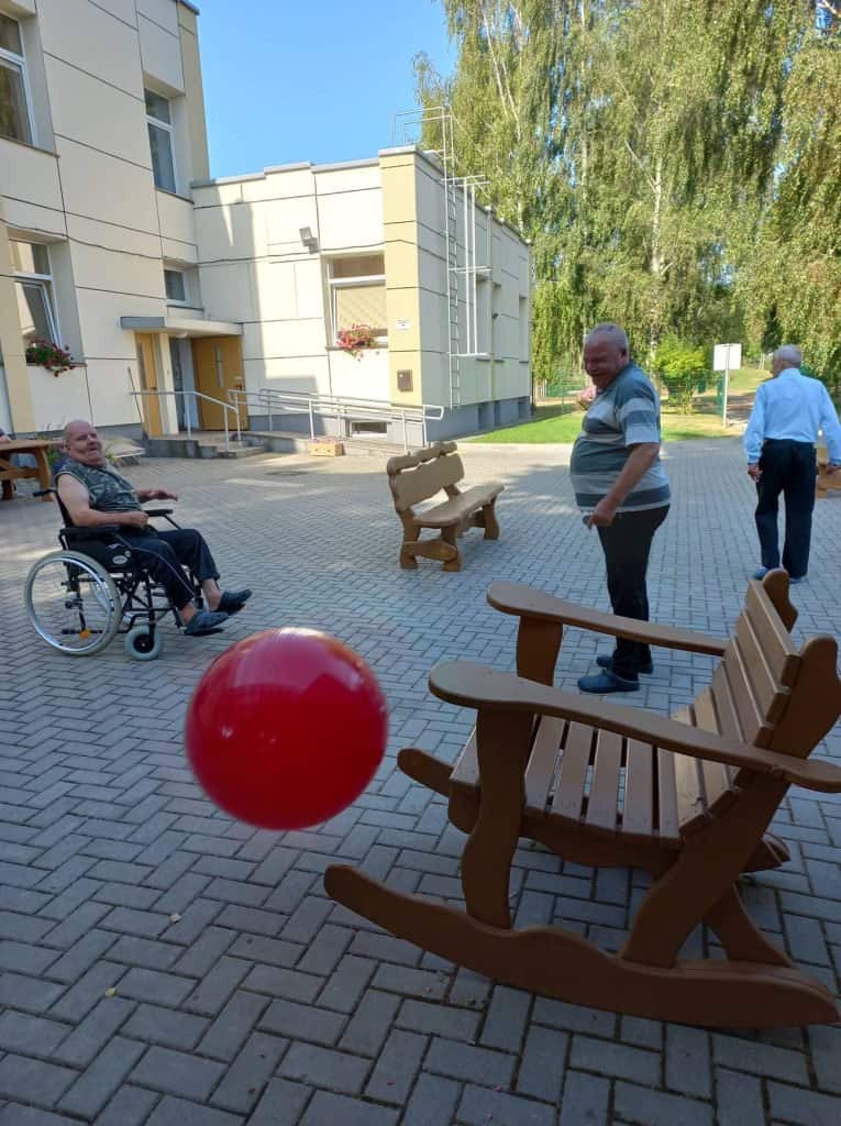 Liolių socialinės globos namai