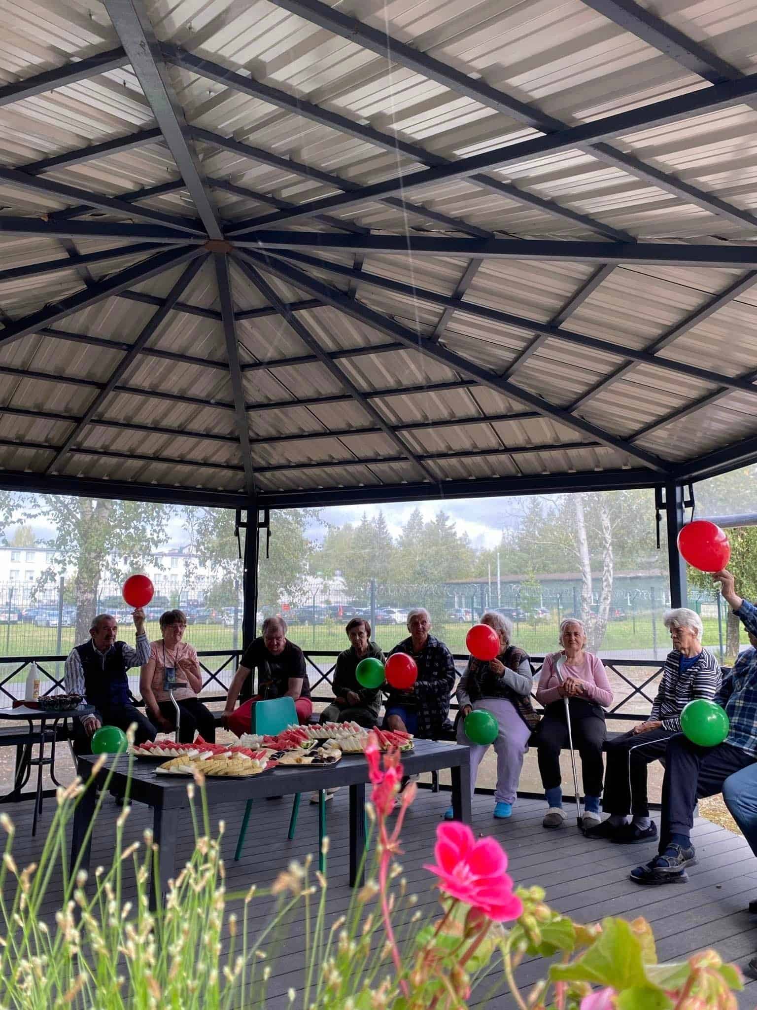 Ruklos globos namai