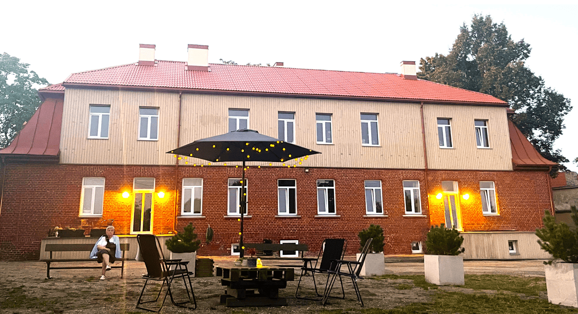 Evės globos namai